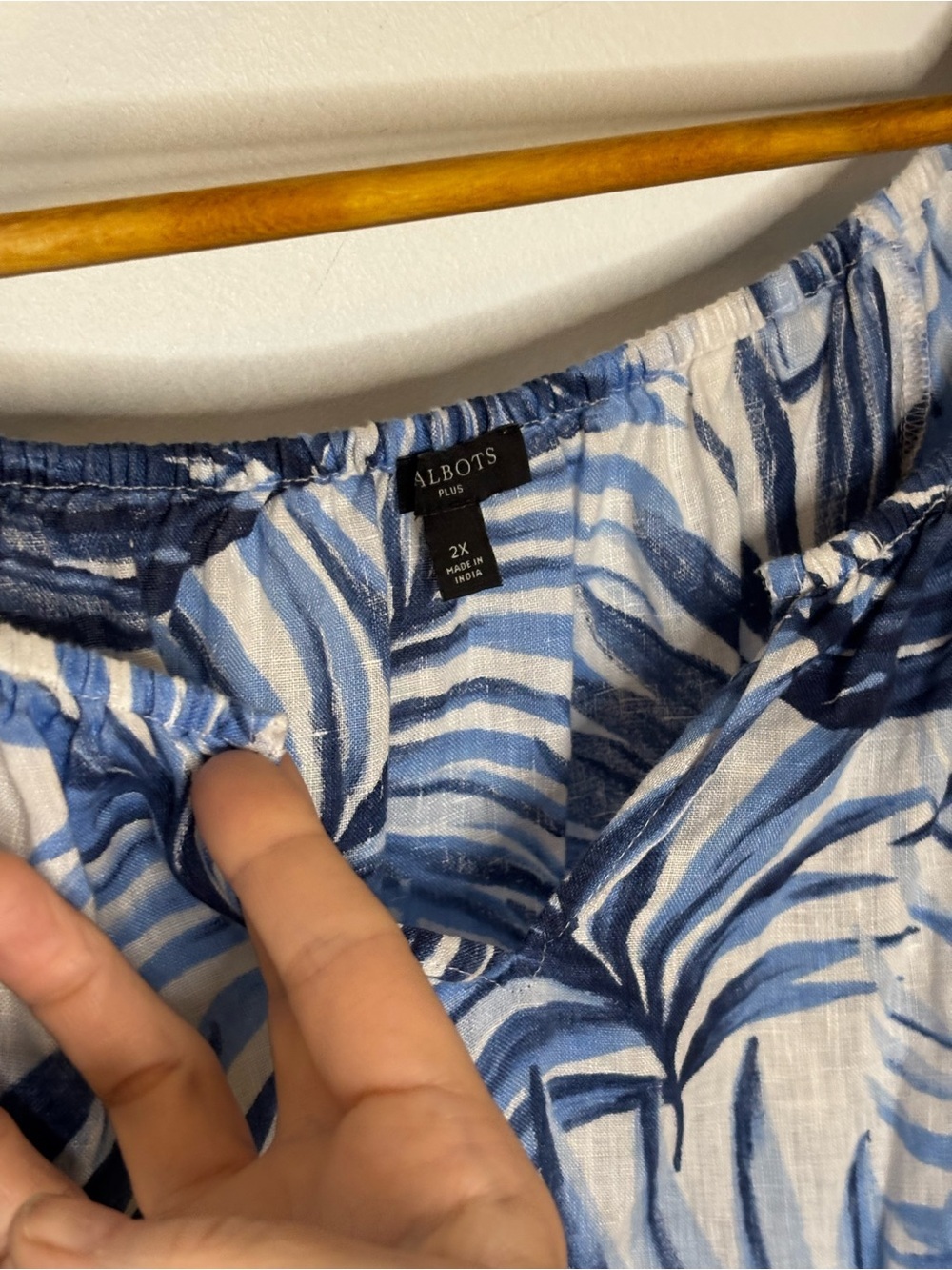 Talbots Navy and Light Blue Palm-Print V Front Linen Top - Picture 5 of 7